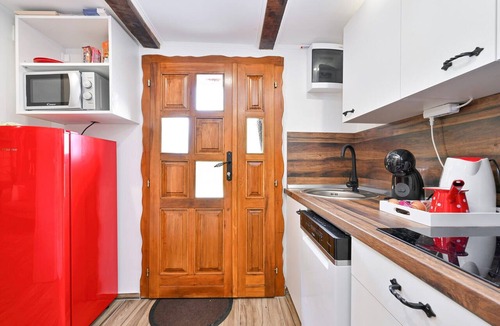 Donja Voca House | Gorgeous home in Gornja Voca with sauna