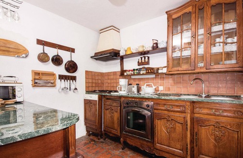 Sestanovac House | Gorgeous home in Grabovac with sauna