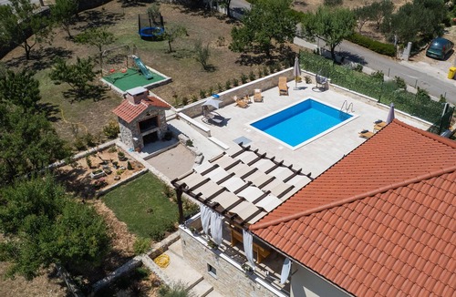 Danilo Biranj House | Gorgeous home in Danilo with WiFi