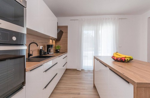Donje Rastane House | Gorgeous home in Donje Rastane