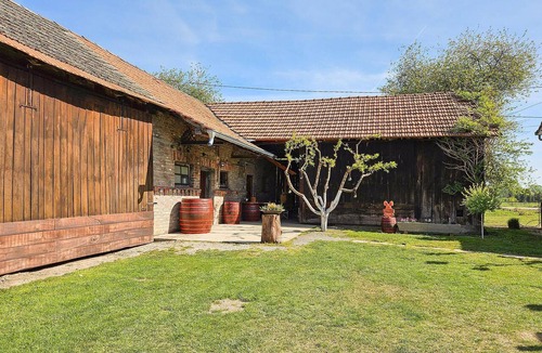 Ferdinandovac House | Gorgeous home in Ferdinandovac with WiFi