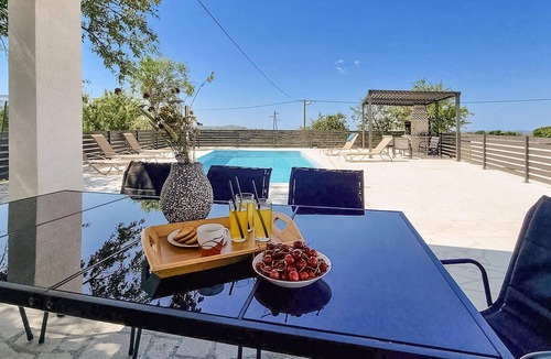 Benkovac House | Gorgeous home in Miranje Gornje