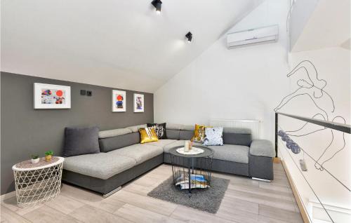 Tuhelj House | Gorgeous Home In Cresnjevec, Tuhelj With Sauna