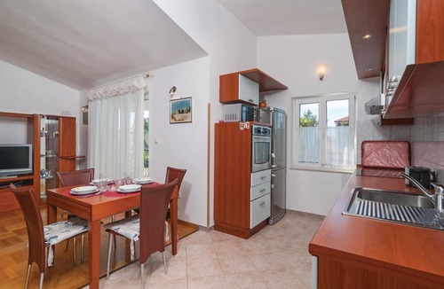 Kastel Novi House | Gorgeous home in Kastel Stari