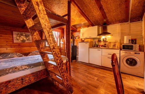 Gracac House | Gorgeous home in Kijani with indoor swimming pool