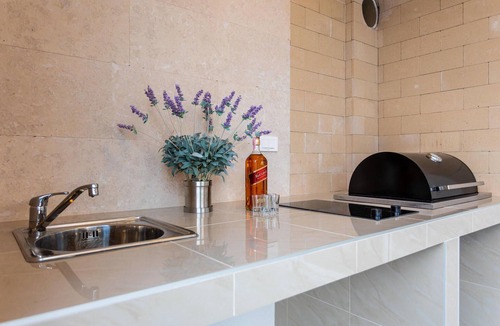 Klimno House | Gorgeous home in Klimno