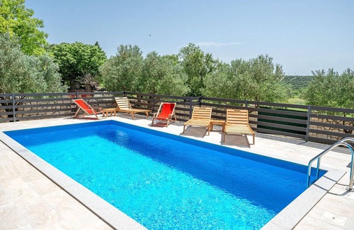 Ladevci House | Gorgeous home in Ladevci