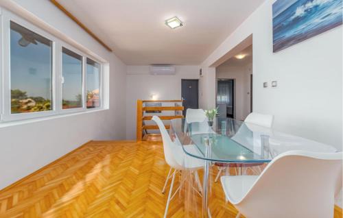 Lisicici House | Gorgeous Home In Lisicic