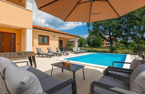Sveta Nedelja House | Gorgeous home in Nedescina