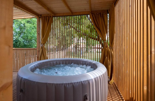 Krusevo House | Gorgeous home in Obrovac with WiFi