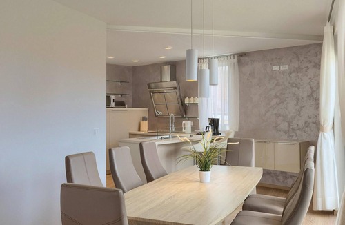 Pjescana Uvala House | Gorgeous home in Pula