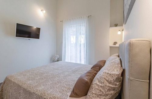 Loborika House | Gorgeous home in Radeki Polje with sauna