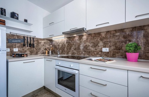 Karojba House | Gorgeous home in Rakotule
