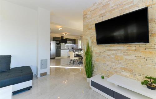 Rovanjska House | Gorgeous Home In Rovanjska