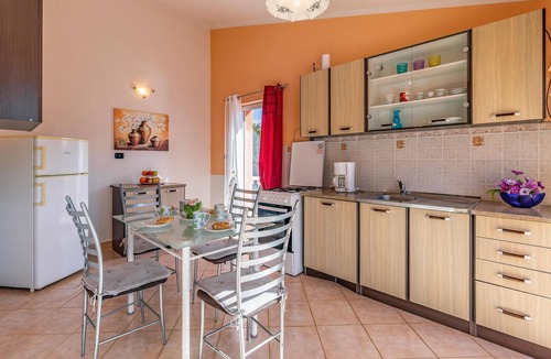 Sisan House | Gorgeous home in Sisan