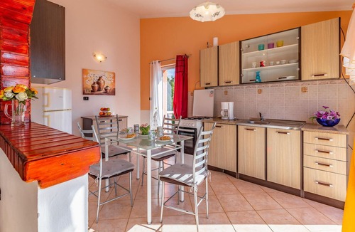 Sisan House | Gorgeous home in Sisan