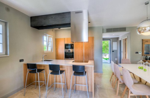 Zminj House | Gorgeous home in Sivati