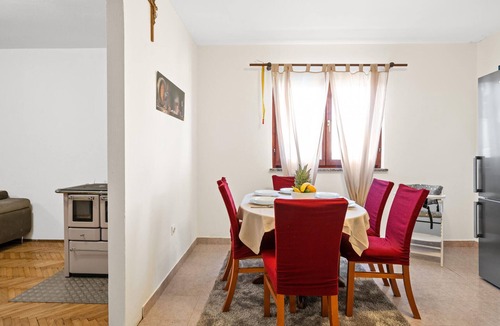 Tinj House | Gorgeous home in Tinj