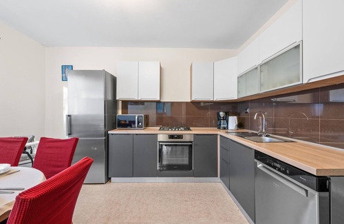 Tinj House | Gorgeous home in Tinj