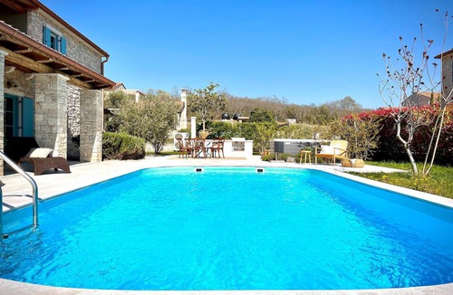 Vardica House | Gorgeous home in Umag
