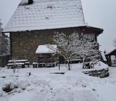 Hocko Pohorje Bed & Breakfast | Gostišče Jelka