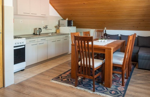 Lokve Apartment | Green Area Apartments Kremžar - Attic Apartment With Balcony