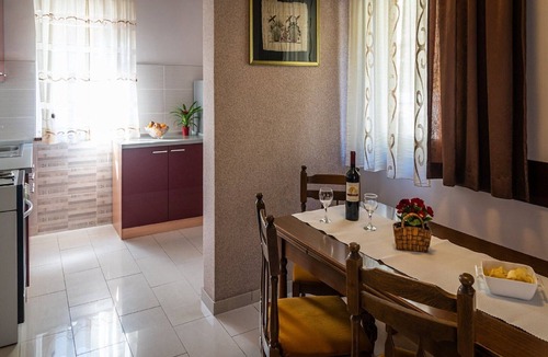 Lokve Apartment | Green Area Apartments Kremžar - GroundFloor Apartment With Terrace