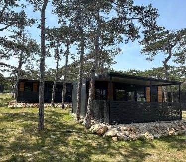 Razanac Resort | Green Hill Mobile Home