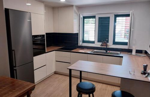Bidol House | Guest House Damir