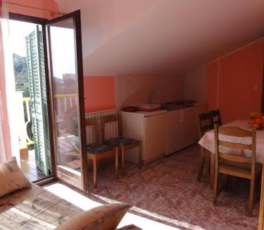 Drage House | Guest House Neda