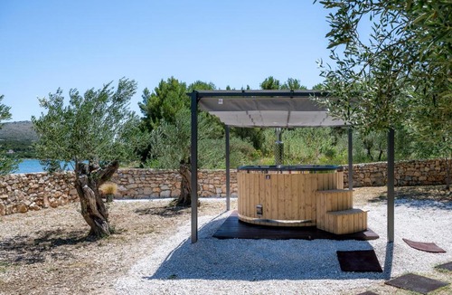 Bilice Apartment | Guest house Punta