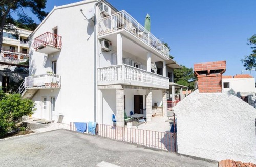 Sobra Apartment | Guest House Sobra 38 - Double Room with Balcony and External Bathroom 5