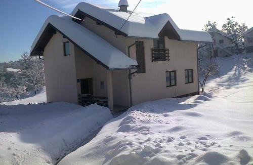 Slunj House | Guest House Tena
