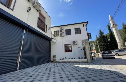 Stolac House | Guesthouse Check In - Apartments & Rooms