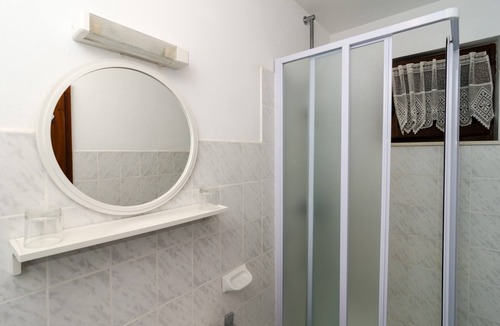 Orasac House | Guesthouse Moretic - Double Room with Balcony and Sea View 1