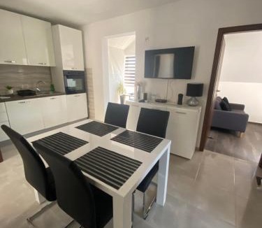Sobra Apartment | GUESTHOUSE RUZA SOBRA apartments in the attic of the house