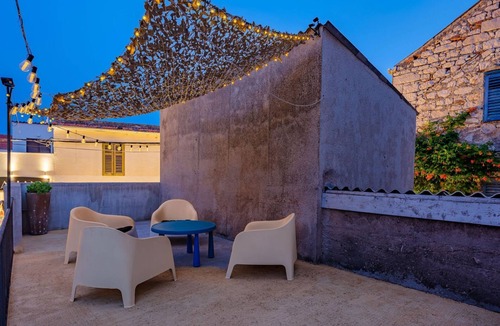 Murter House | "Hanna" mit Blick auf das Wasser by Interhome