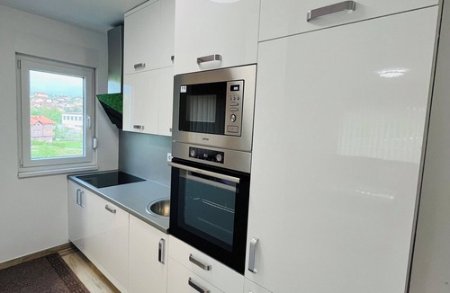 Mali Radic Apartment | Happy Dreams Oasis Cazin - Full of Feelings
