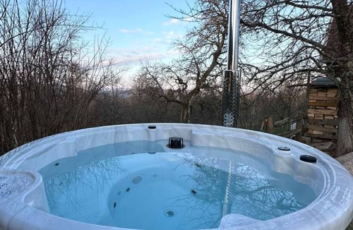 Skrad House | Haus in Sleme Skradsko mit Whirlpool und Parkplatz by Interhome