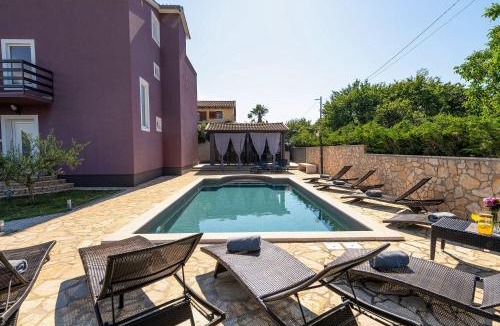 Tar-Vabriga House | Haustierfreundliche Villa mit Privatpool, Panoramablick und freien Eintritt ins Ferienresort Lanterna