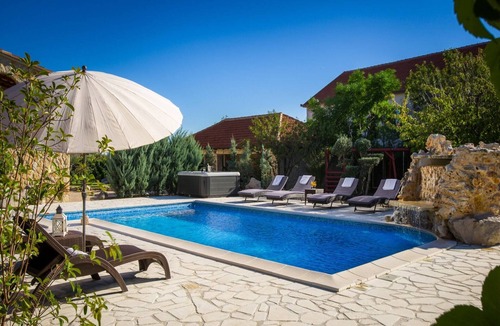 Cista Velika House | Heated Pool Villa near Sibenik