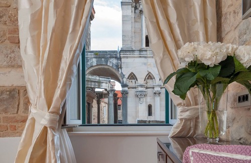 Old Town Hotel | Heritage Hotel Antique Split