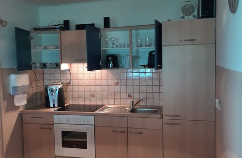Semic House | Hiška pri Toniju, Semič