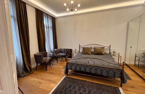 Zagreb Apartment | Hidden Garden 2