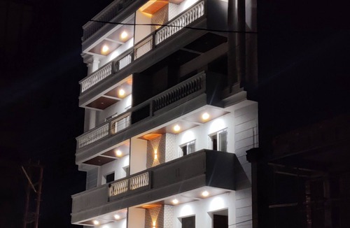 Bullawala Apartment | Hillside nest 2 BHK apartment with a hill and mussoorie view.