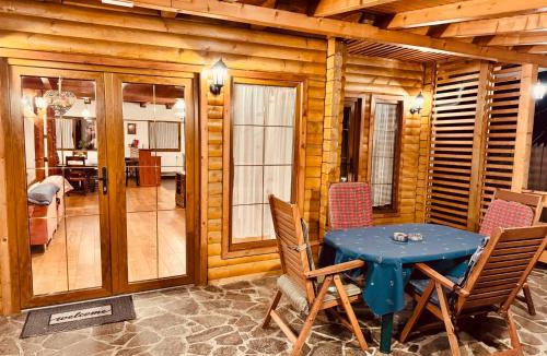 Praid Villa | Hillside Praid