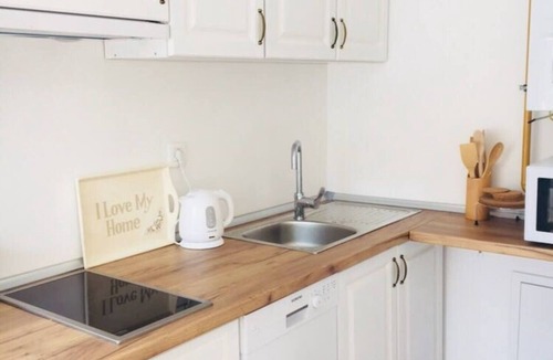 Ferhadija Street Apartment | Historic Haven with Breathtaking Mountain View - Explore the Heart of the City