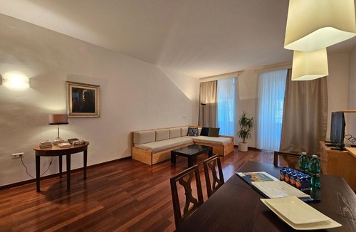 Ljubljana Old Town Apartment | Historic Townhouse Apartment Tina by City Hall
