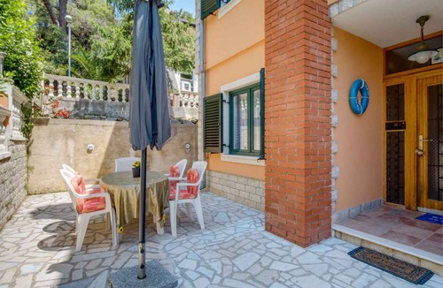 Cove Murtar Apartment | Holiday apartment with sea view 30 m from the beach