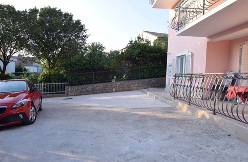Kraljevica Apartment | Holiday apartment Think pink apartment 3